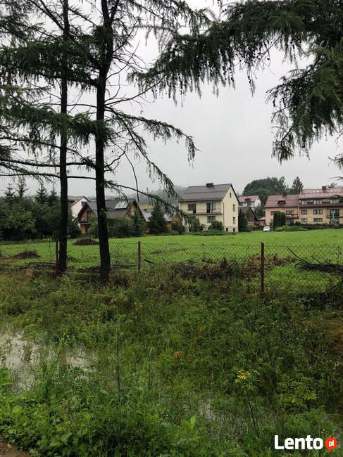 Działka z domem nad Dunajcem