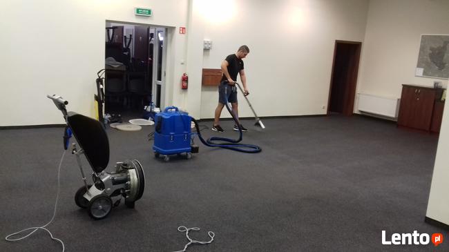 Profesjonalne Czyszczenie Wykładzin Dywanowych