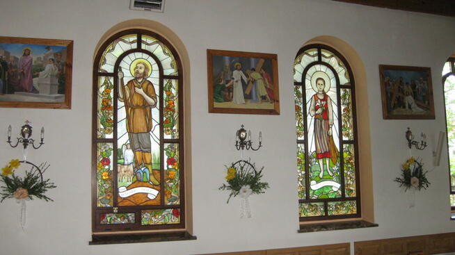 Pracownia witraży, witraże sakralne, witraże do nagrobka