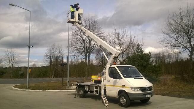 USŁUGI PODNOŚNIKAMI KOSZOWYMI 18 METRÓW TOM-TRANS RZEPIN