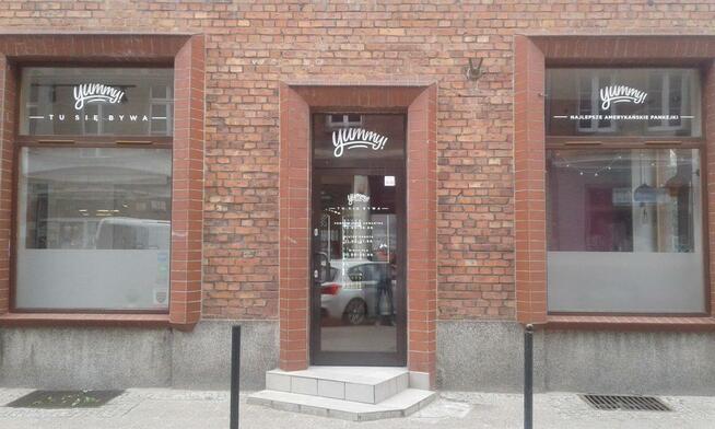 oklejanie witryn sklepowych- reklama zewnętrzna