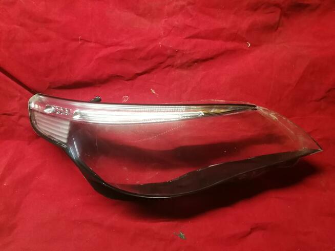 Prawy klosz lampy BMW e60 przed lift