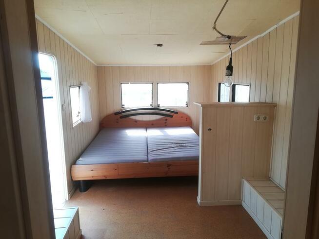 Duża przyczepa kempingowa na działkę budowę magazyn stróżówk