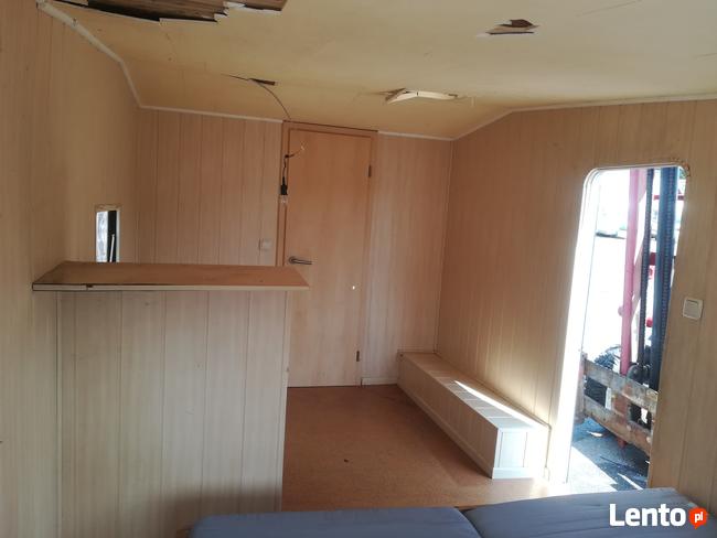 Duża przyczepa kempingowa na działkę budowę magazyn stróżówk