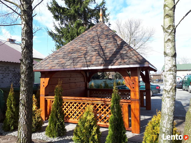 Ozdobna altana 4x4 + gonty OwensCorning + balustrady altanka