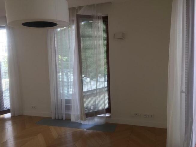 Warszawa, Śródmieście, Piękna 13, Rezydencja Piękna Nova,