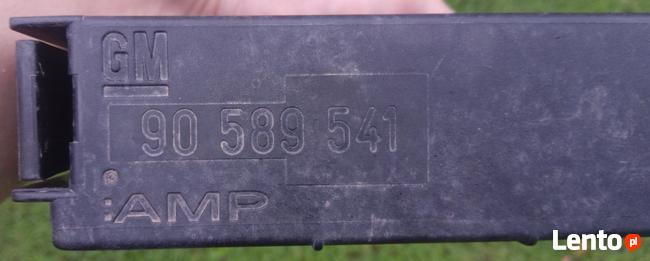 Bezpieczniki ze skrzynką duże z pod maski OPEL ASTRA G