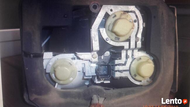 lampa tylna ambra rok 2000