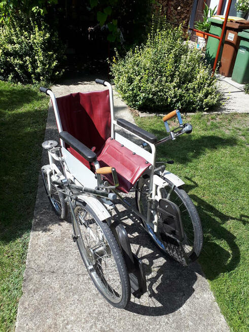 WOZEK INWALIDZKI FASO Z NAPEDEM RECZNYM / DZWIGNIOWYM