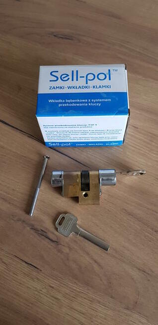 Praktycznie nowa wkladka do drzwi wraz z kluczami