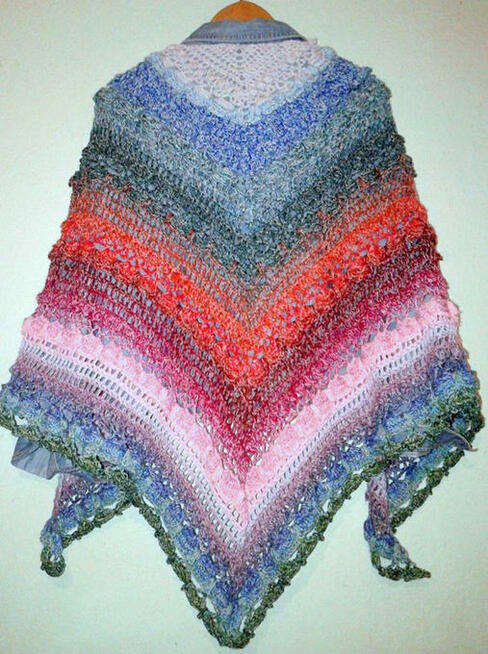 Wełniana chusta, robiona na szydełku- na zamówienie