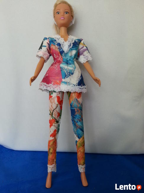 ubranko dla lalki typu Barbi