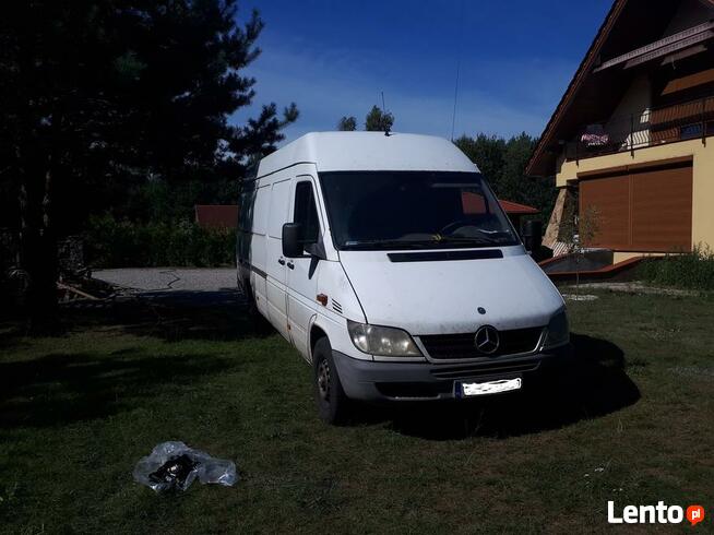 USŁUGI TRANSPORTOWE TRANSPORT PRZEPROWADZKI