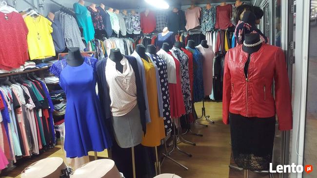 Pawilon Handlowy przy hali Targowej ul. Okulickiego, Stalowa