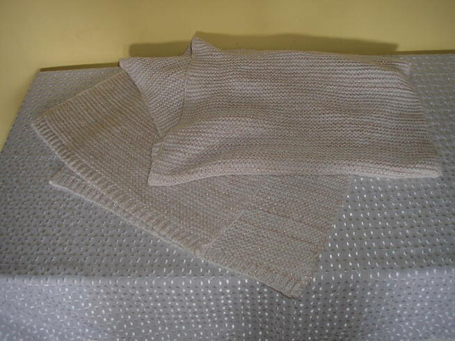 kożuszek- futerko 40-42 nowy, gruby szal