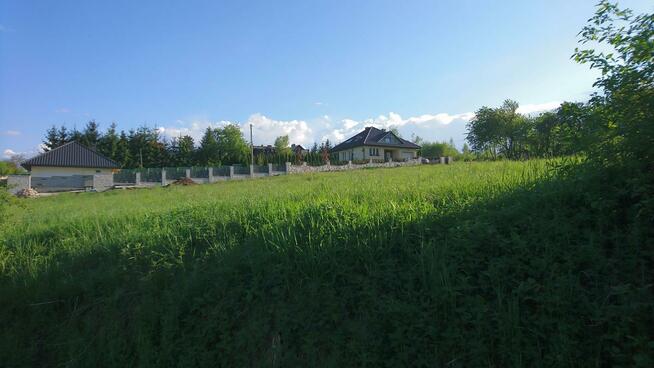 Sprzedam działkę budowlaną w Chorągwicy k/Wieliczki