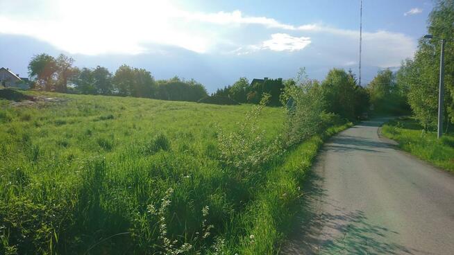 Sprzedam działkę budowlaną w Chorągwicy k/Wieliczki