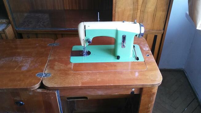 Sprzedam maszynę do szycia