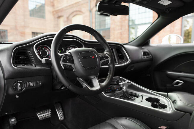 Dodge Challenger 5.7 V8 wynajem krótko i długoterminowy/ślub