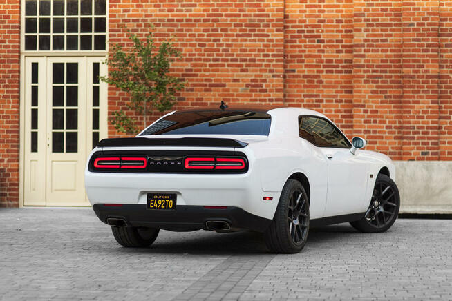 Dodge Challenger 5.7 V8 wynajem krótko i długoterminowy/ślub