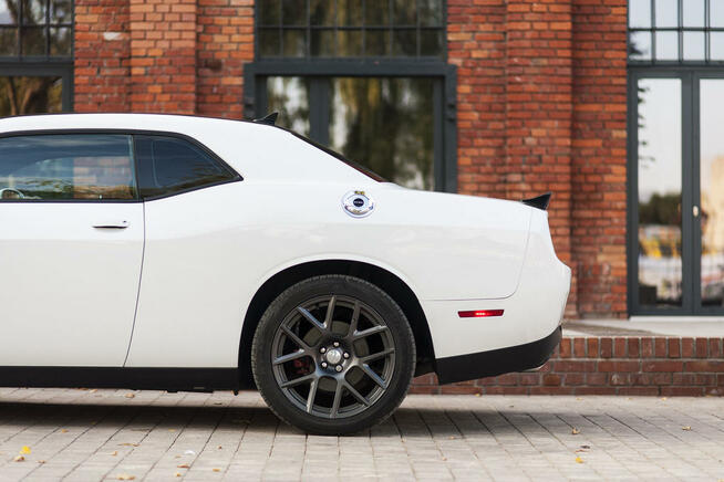 Dodge Challenger 5.7 V8 wynajem krótko i długoterminowy/ślub