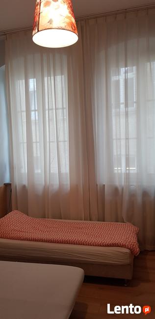 STARE MIASTO noclegi dla firm pokoje miejsca noclegowe