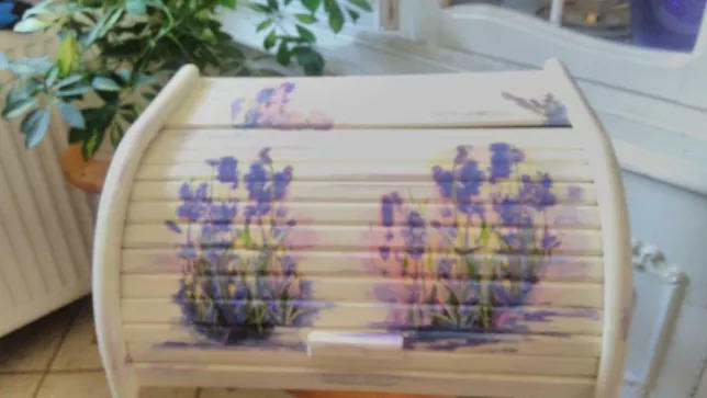 Chlebak drewniany zdobiony decoupage