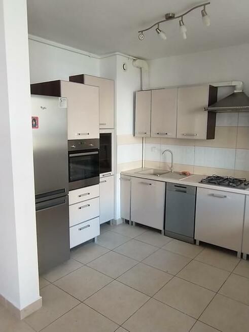 Pokoje na strzeżonym osiedlu z monitoringiem