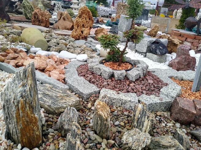 Ozdoby ogrodowe z całego świata / Kar-Group Ełk