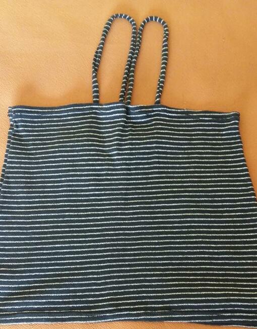 Czarny top w srebrne prążki.Roz.M