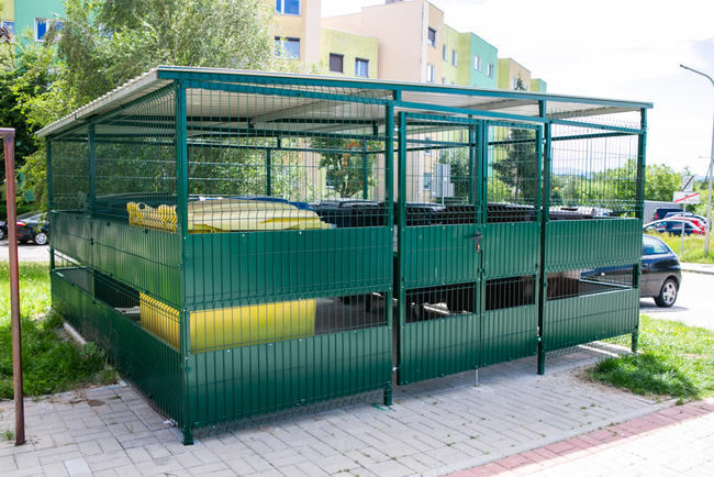 Wiata śmietnikowa. Altana śmietnikowa. Osłona na kosze.