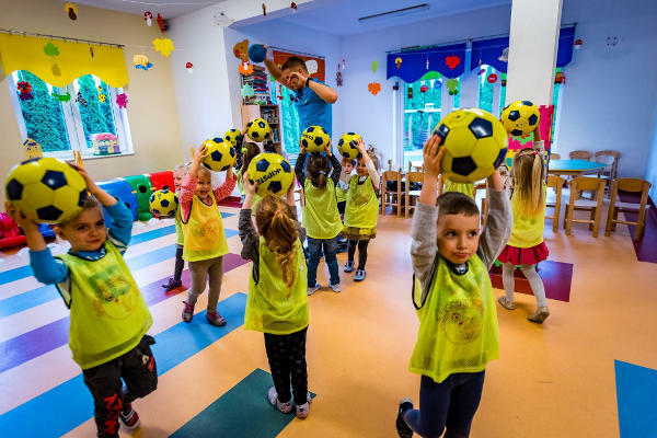 Instruktor zajęć sportowych w przedszkolach