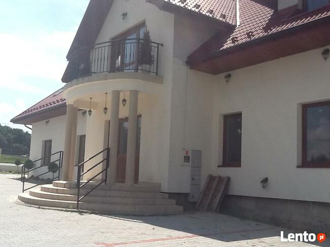 sprzedam Obiekt komercyjny z gruntem 38 aròw przy DK 94