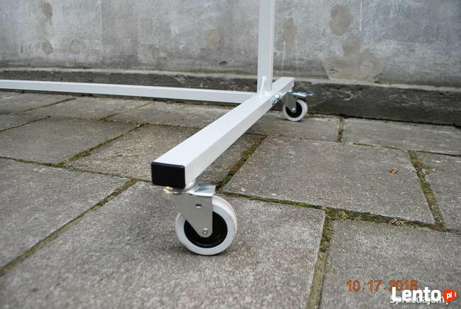 Przewijarka nawijarka ręczna do materiału w rolkach