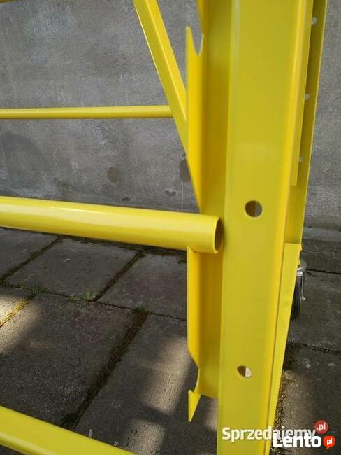 Stojak do folii z licznikiem i zwijakiem