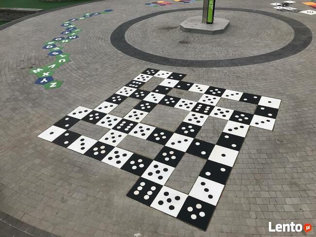 Strefa gier podwórkowych, chodnikowych, asfaltowych