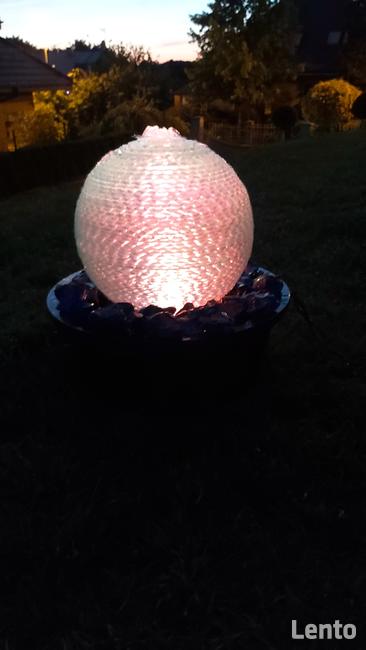 Fontanna Szmaragdowa Kula 45cm idealna do ogrodu , salonu