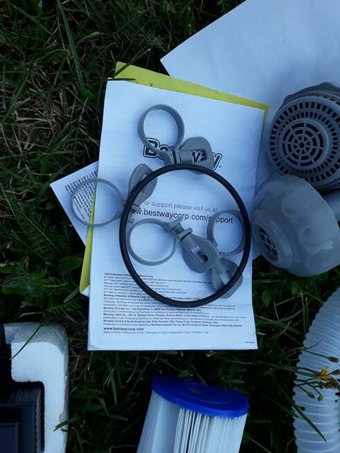 Pompa do basenu 58381 używana bezpieczna 12V 1249L Bestway