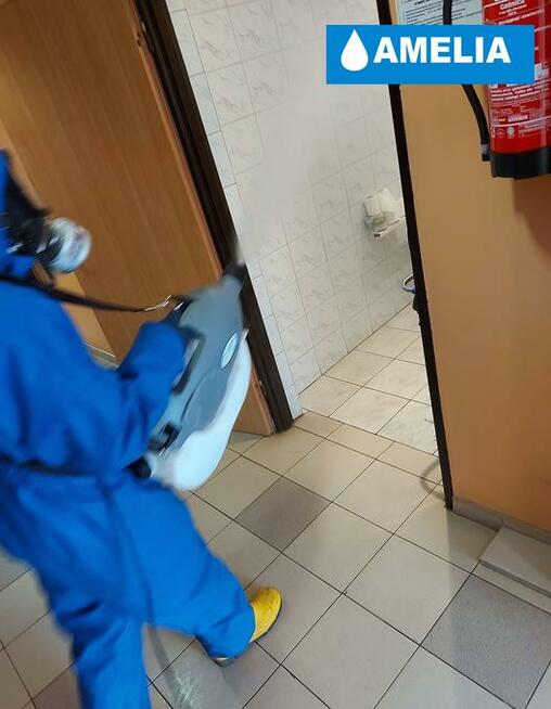 Dezynfekcja odkażanie ozonowanie z lampami UV-c zamgławianie