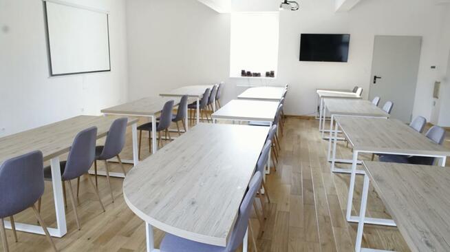 Fajna duża sala (70m2) do wynajęcia (z możliwością noclegu)