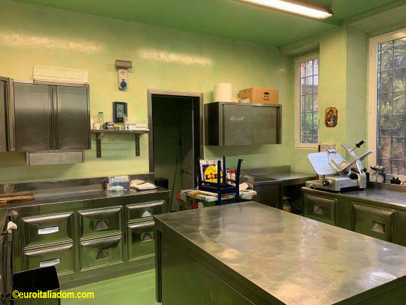 Nowoczesna restauracja we Włoszech w Toskanii we Florencji.