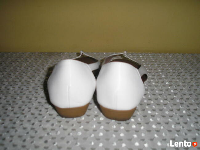 białe sandały 36 23,5cm., etui na okulary Henri Lloyd