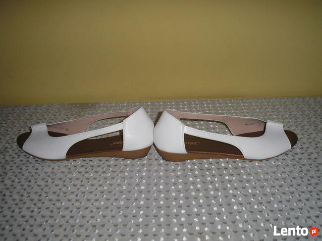 białe sandały 36 23,5cm., etui na okulary Henri Lloyd