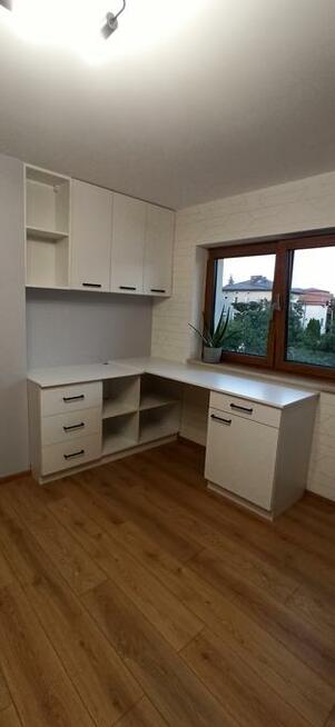 Meble na wymiar / Meble Kuchenne / Szafy Wnękowe Przesuwne /