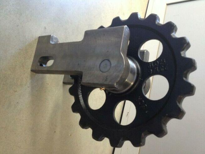 koło napinające do JCB 801