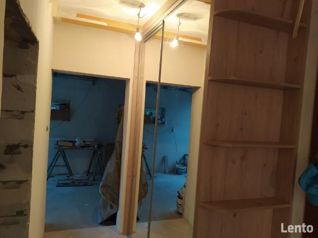 Meble na wymiar / Meble Kuchenne / Szafy Wnękowe Przesuwne /