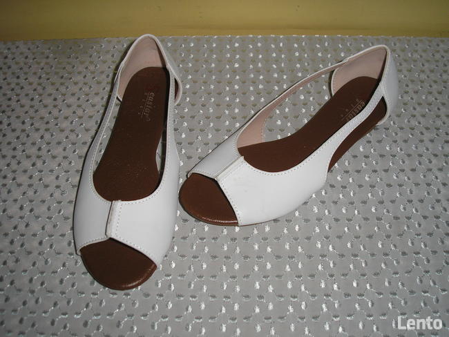 białe sandały 36 23,5cm., etui na okulary Henri Lloyd