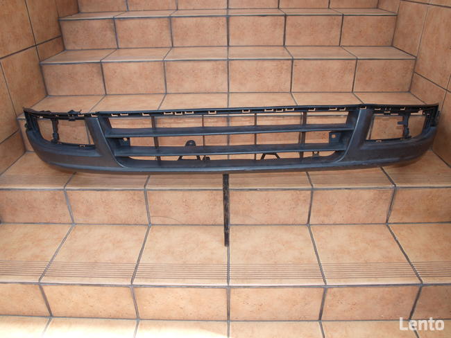VW Touran zderzak przód (dolna część) 2003 - 2006r