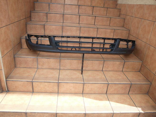 VW Touran zderzak przód (dolna część) 2003 - 2006r