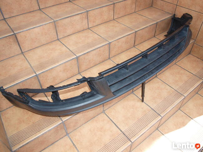 VW Touran zderzak przód (dolna część) 2003 - 2006r